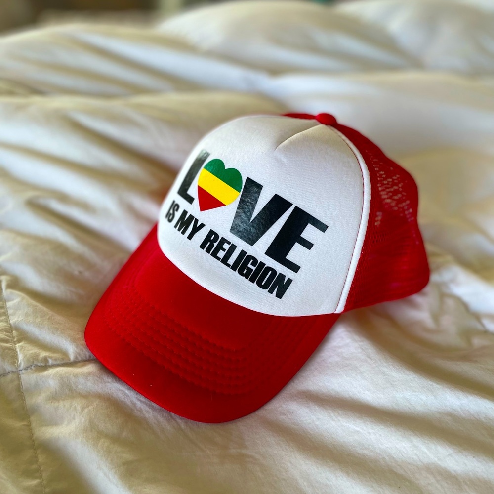 🔥2/$15 LOVE Trucker hat